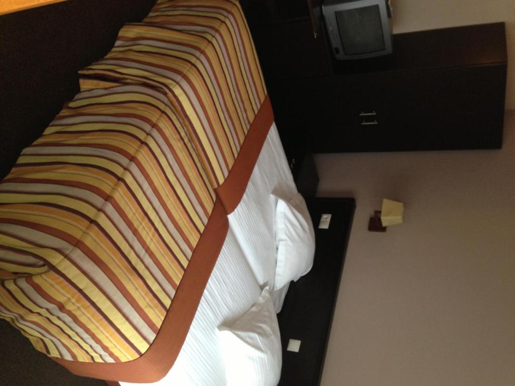 Hotel Giorgi Et Logements Insolites-Jacuzzi Prive Bastogne Room photo