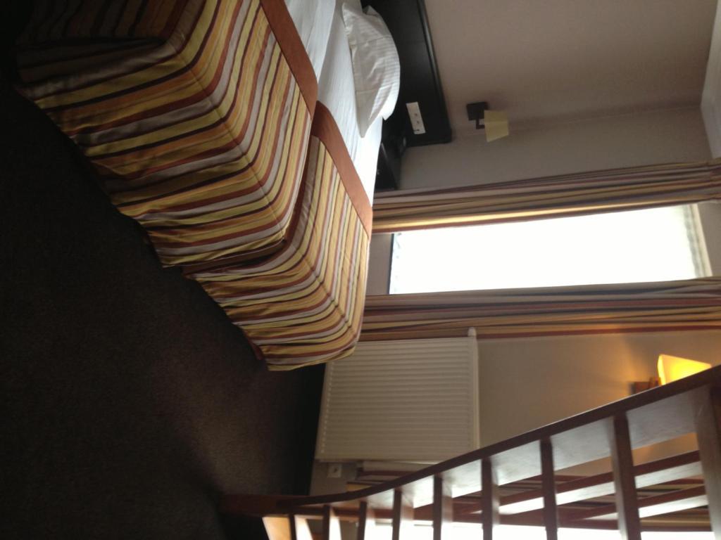 Hotel Giorgi Et Logements Insolites-Jacuzzi Prive Bastogne Room photo